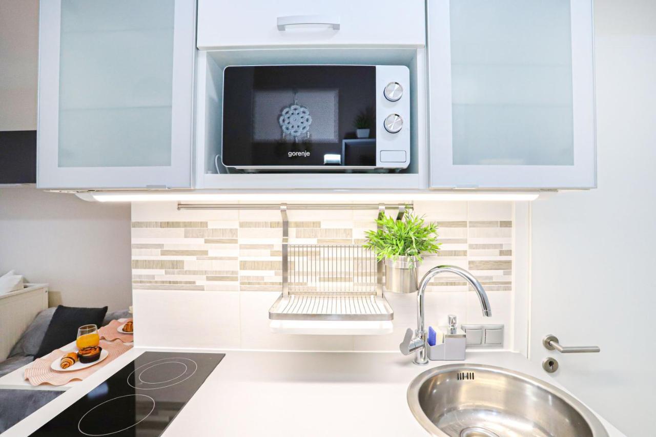 Silver Lodge Ezuestpart Apartman Шіофок Екстер'єр фото
