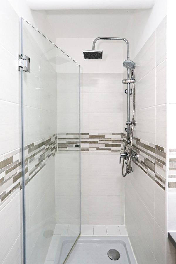 Silver Lodge Ezuestpart Apartman Шіофок Екстер'єр фото
